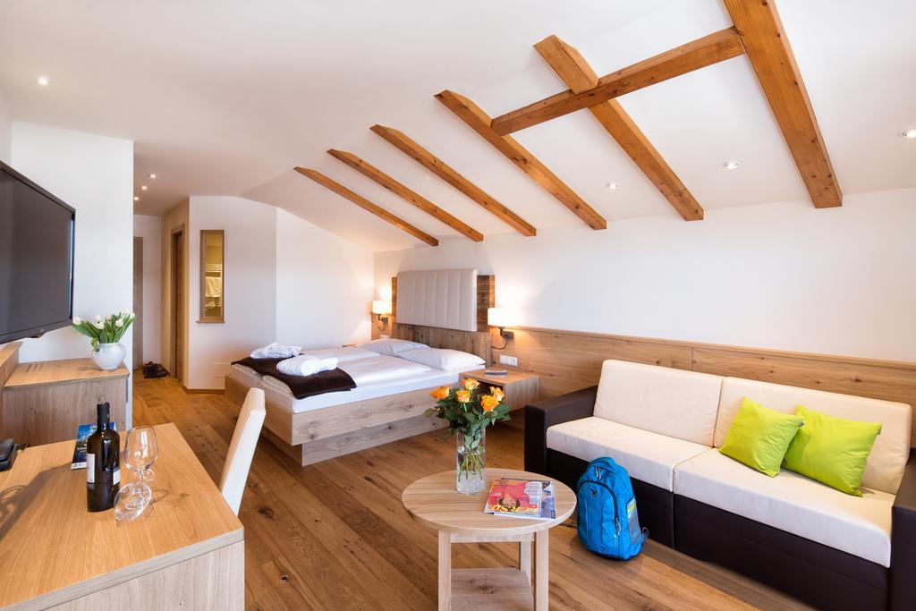 Hotel Gasthof Kircher Fie allo Sciliar Ngoại thất bức ảnh